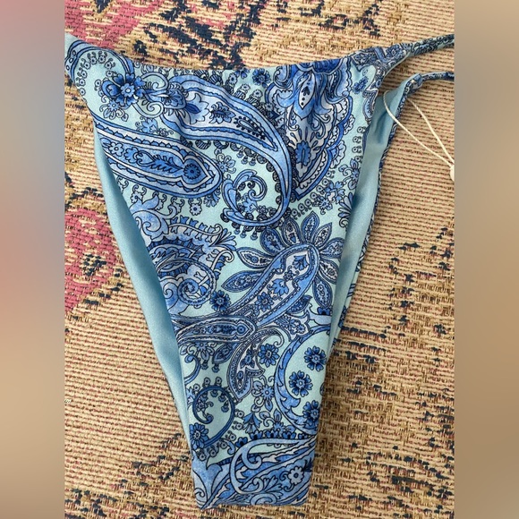 Frankies Bikinis Francesca Shine Top and Francesca shine bottom - Picture 11 of 15